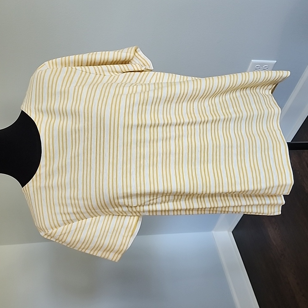 NWT Banana Republic yellow & white stripe top